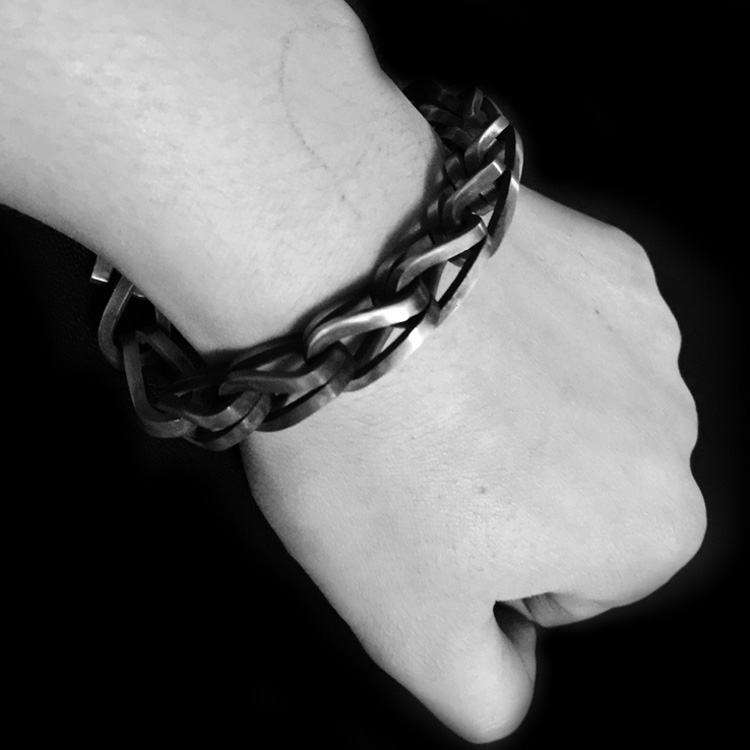 Dromi Silver Chain Bracelet The Perfect Accessory for Every Occasion