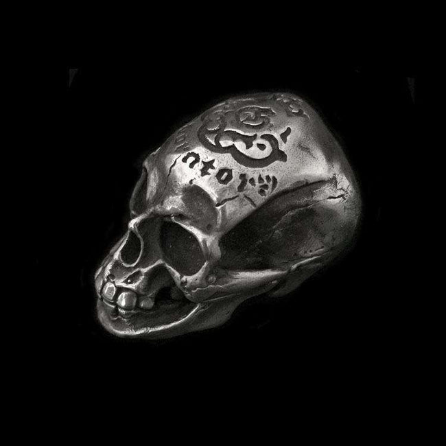 Huge skull ring - The favorite of domineering men Main Image