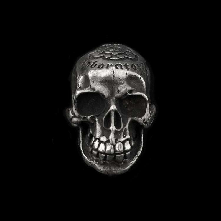 Huge skull ring - The favorite of domineering men
