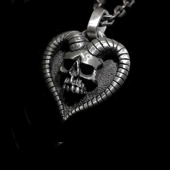 Heart shaped skull Goat horn 925 silver necklace pendant SSP89 Main Image