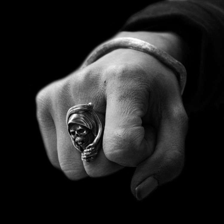 Grim reaper ring is the courage to face death