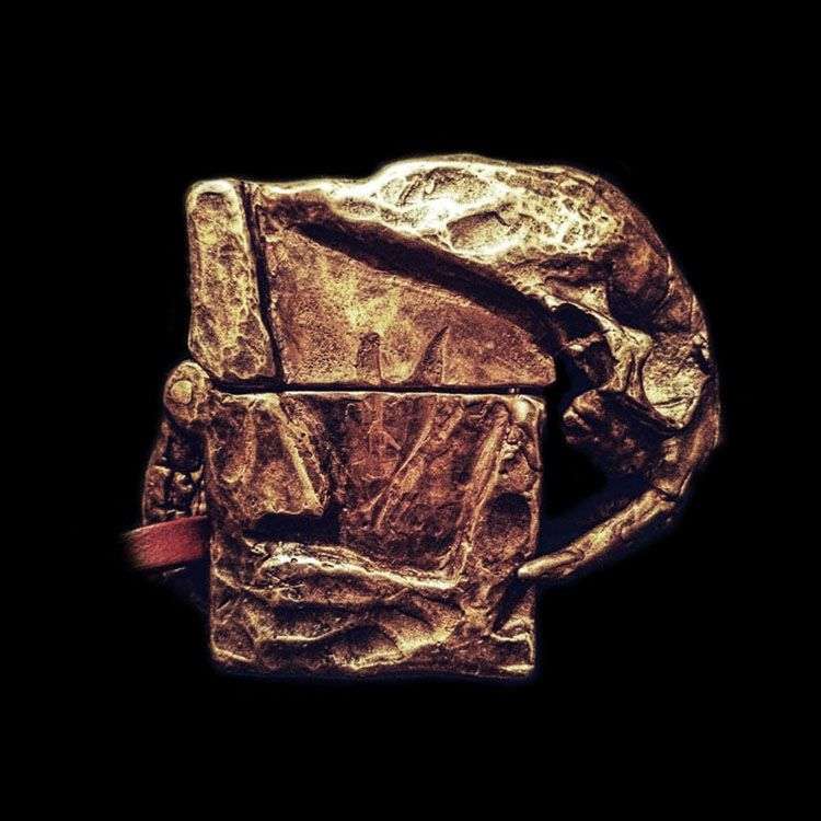 Sabertooth Brass Zippo Case - Hand Carved Lighter Cover