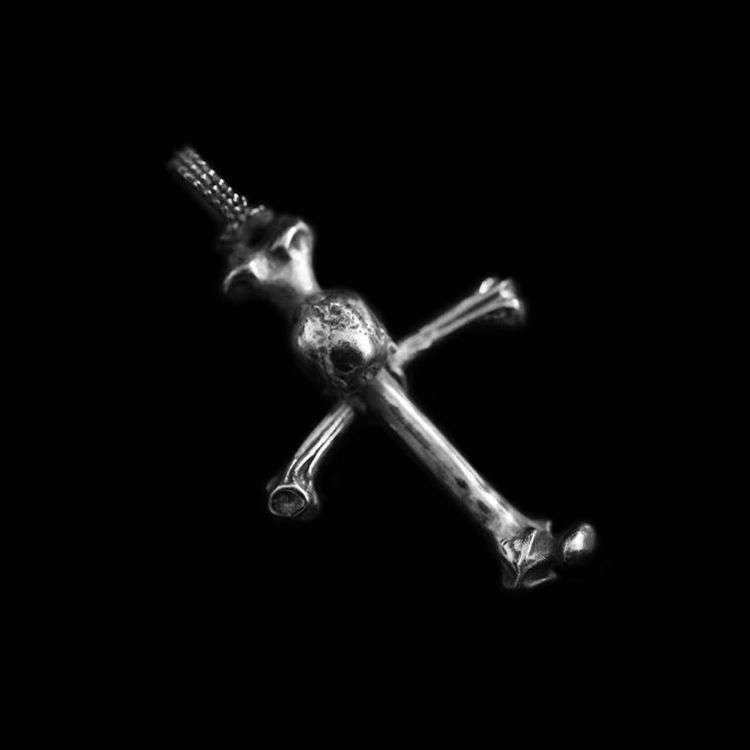 Skull Silver Cross pendant 925 silver Skull necklace
