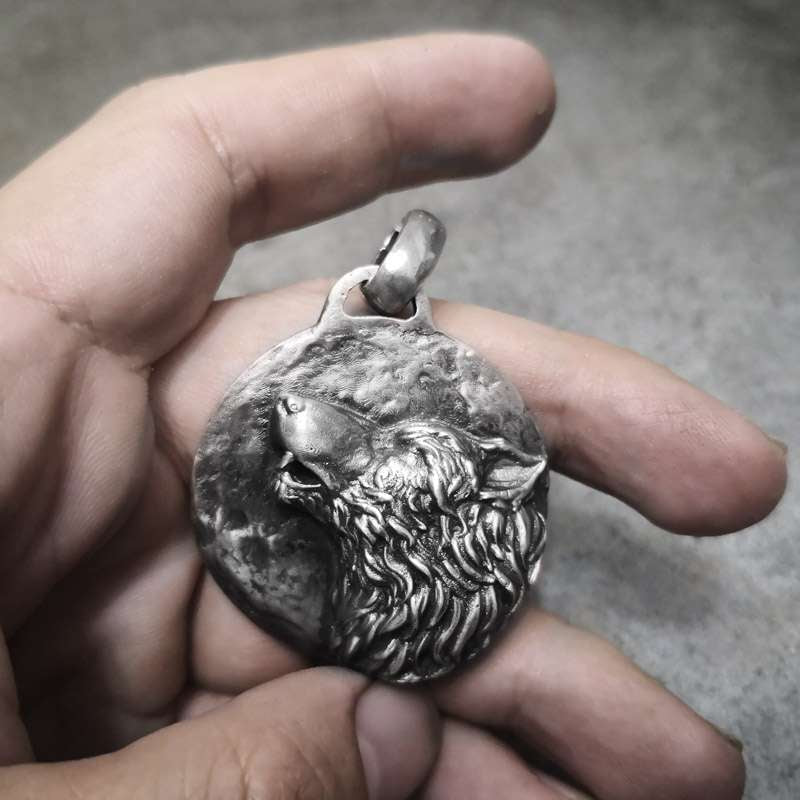 Wolf head Pendant 925 Silver Full moon night wolf howling Pendant SSP181