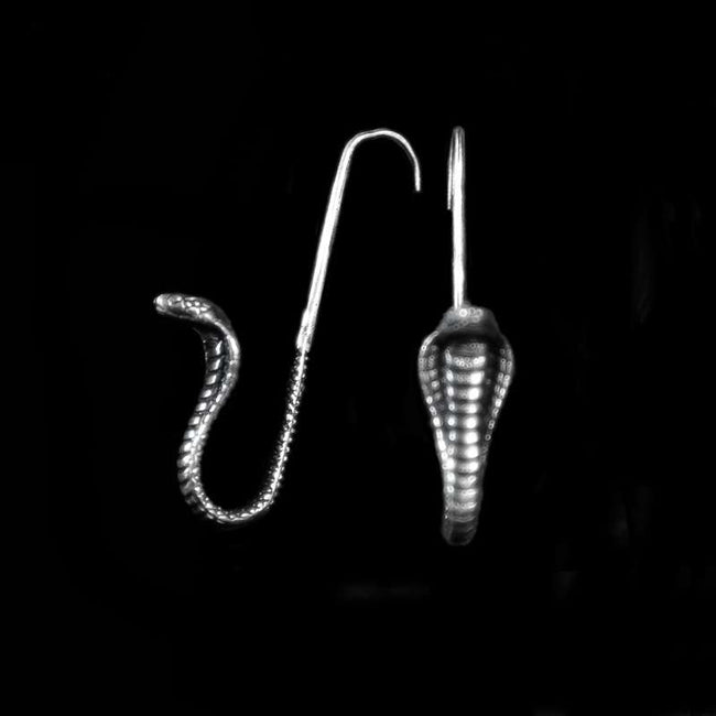 Cobra earring 925 sterling silver snake earrings Main Image