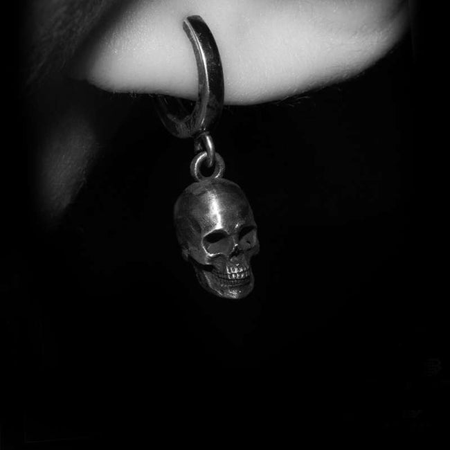Mens skull earrings become an extension of your identity Main Image