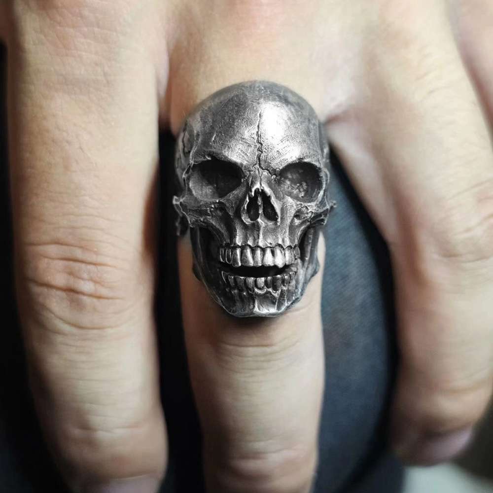 Chunky Skull Ring - Heavy 925 Silver Cracked Texture