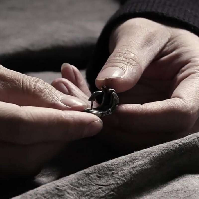 Skull Hand Earrings Stud - Symbolizing Breakthrough and Rebirth