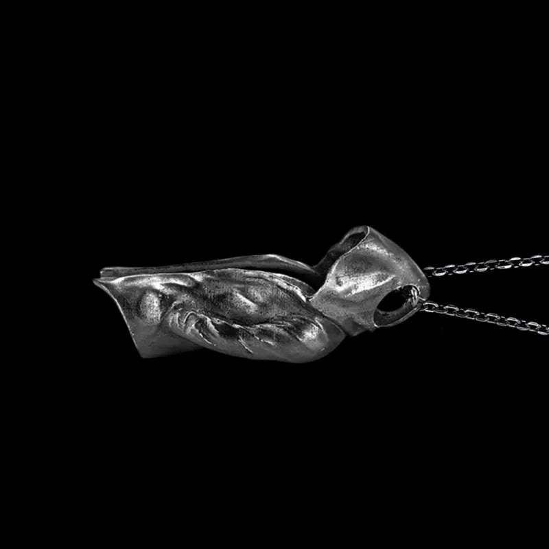 Silver Cloak Pendant Necklace Can Elevate Your Formal Attire