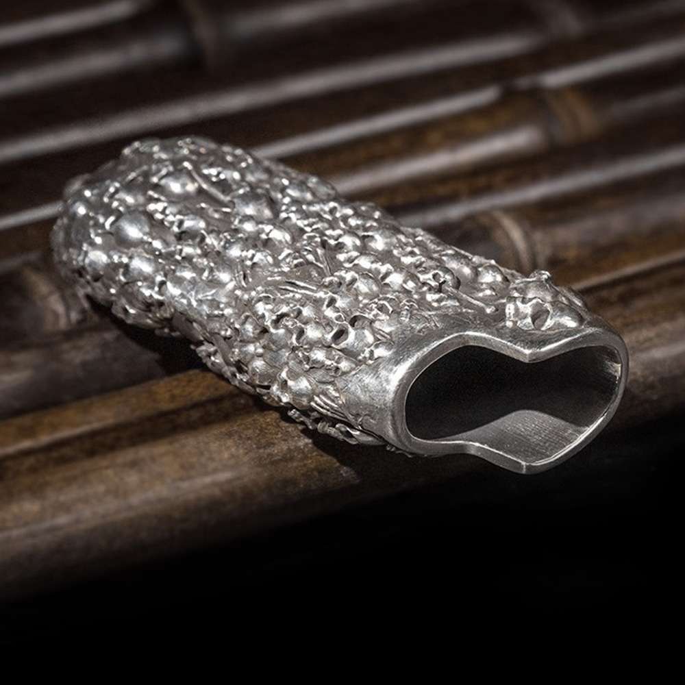 Skull Sterling Silver BIC Lighter Case - Hand Engraved Cover
