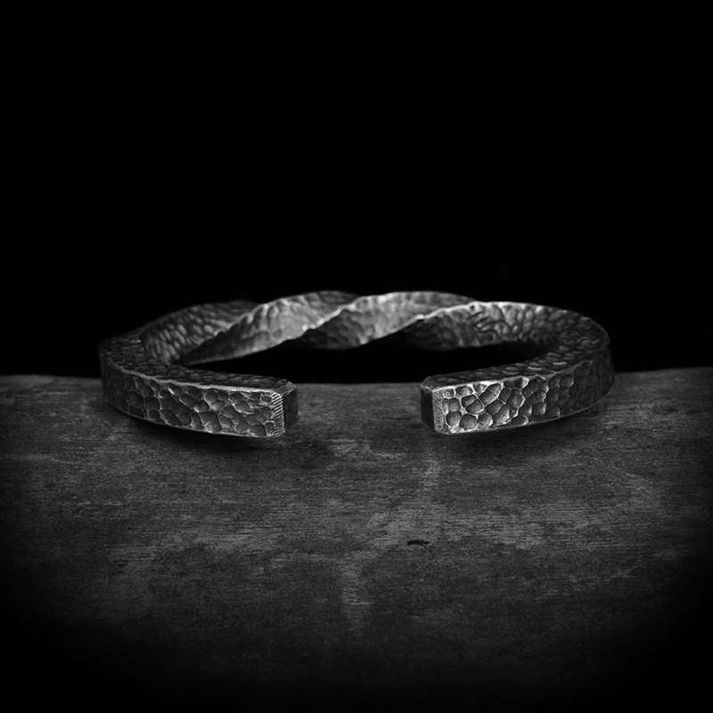 Viking Battle Bracelet – 999 Silver Hammered Mobius Bangle
