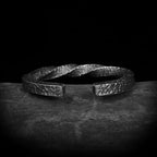 Viking Battle Bracelet – 999 Silver Hammered Mobius Bangle