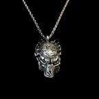 Predator Necklace - 925 Silver Fashion Statement for Sci-Fi Enthusiasts