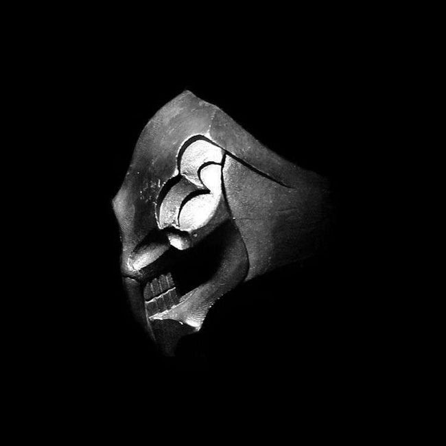 Silver Armor Ring Your Ultimate Style Defender Main Image