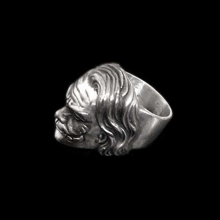 Batman Joker ring is an extension of your personality that refuses to be ordinary