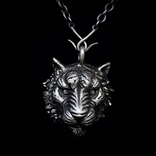 Tiger head necklace 925 Silver Pendant necklace SSP22