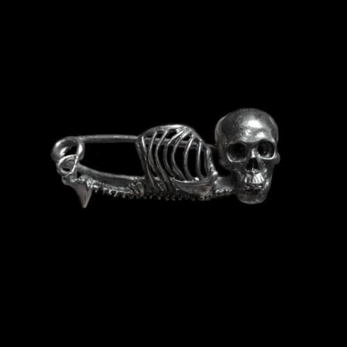 Skull brooch 990 sterling silver brooch