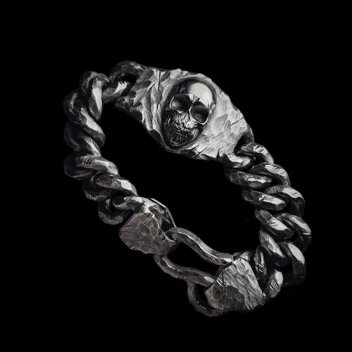 Mens Skull Bracelet is Ultimate Accessory for Bold Style