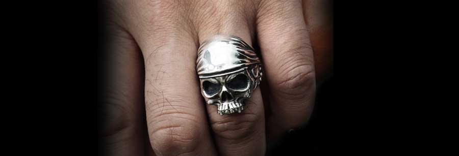 skull rings
