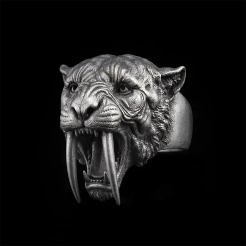 Why Tiger Rings Represent Power in Modern Men's Jewelry