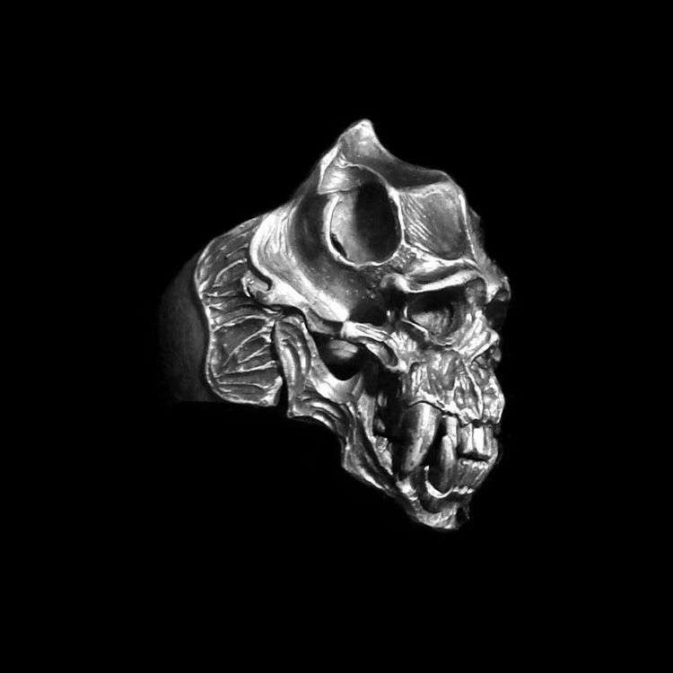 Abnormity skull ring symbol of your unmatched individuality - Image 3