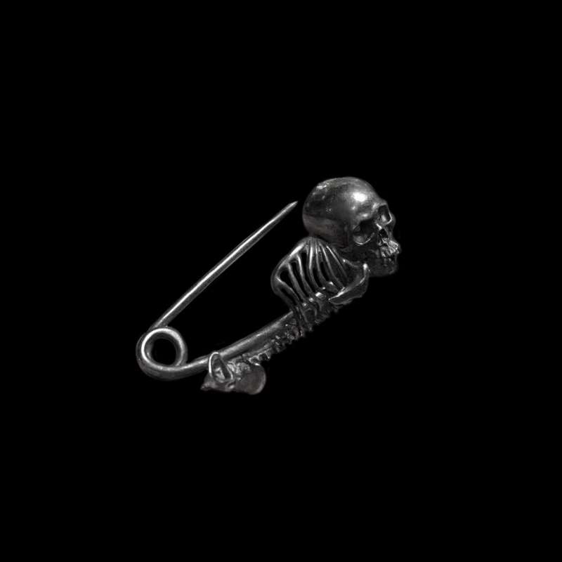 990 Silver Skull Brooch - Handmade Long Skull Pin for Men - Image 2