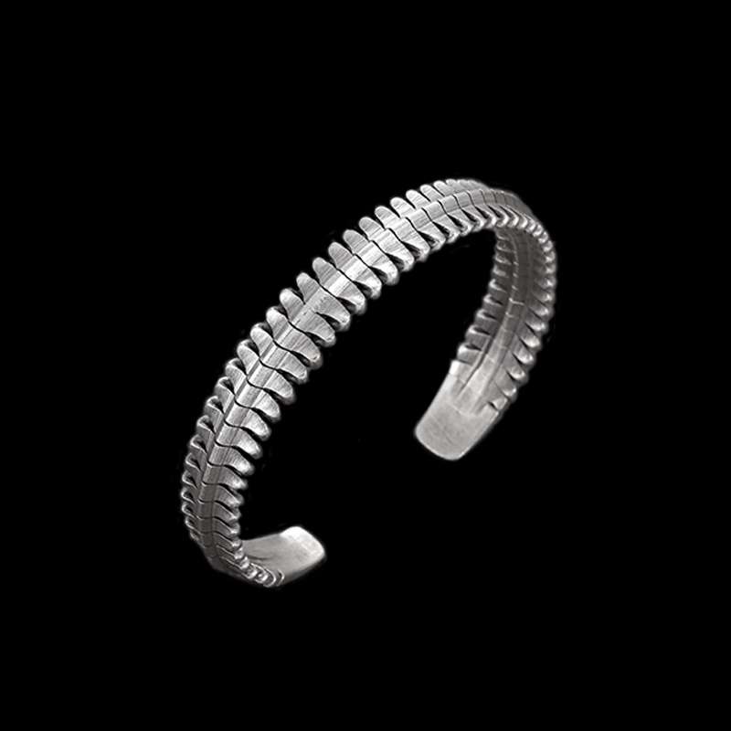 Vertebrae Spine Cuff Bracelet - 925 Sterling Silver - Image 2