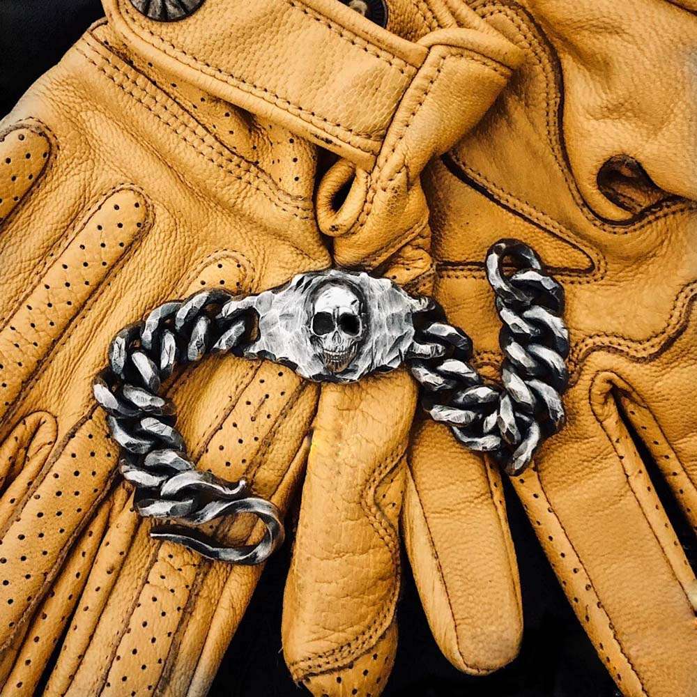 Mens Skull Bracelet is Ultimate Accessory for Bold Style - Image 10