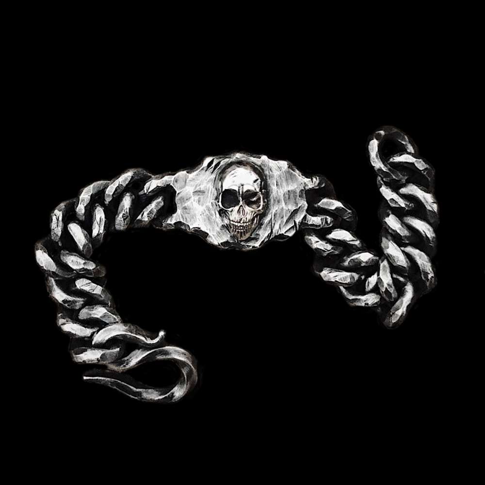 Mens Skull Bracelet is Ultimate Accessory for Bold Style - Image 4