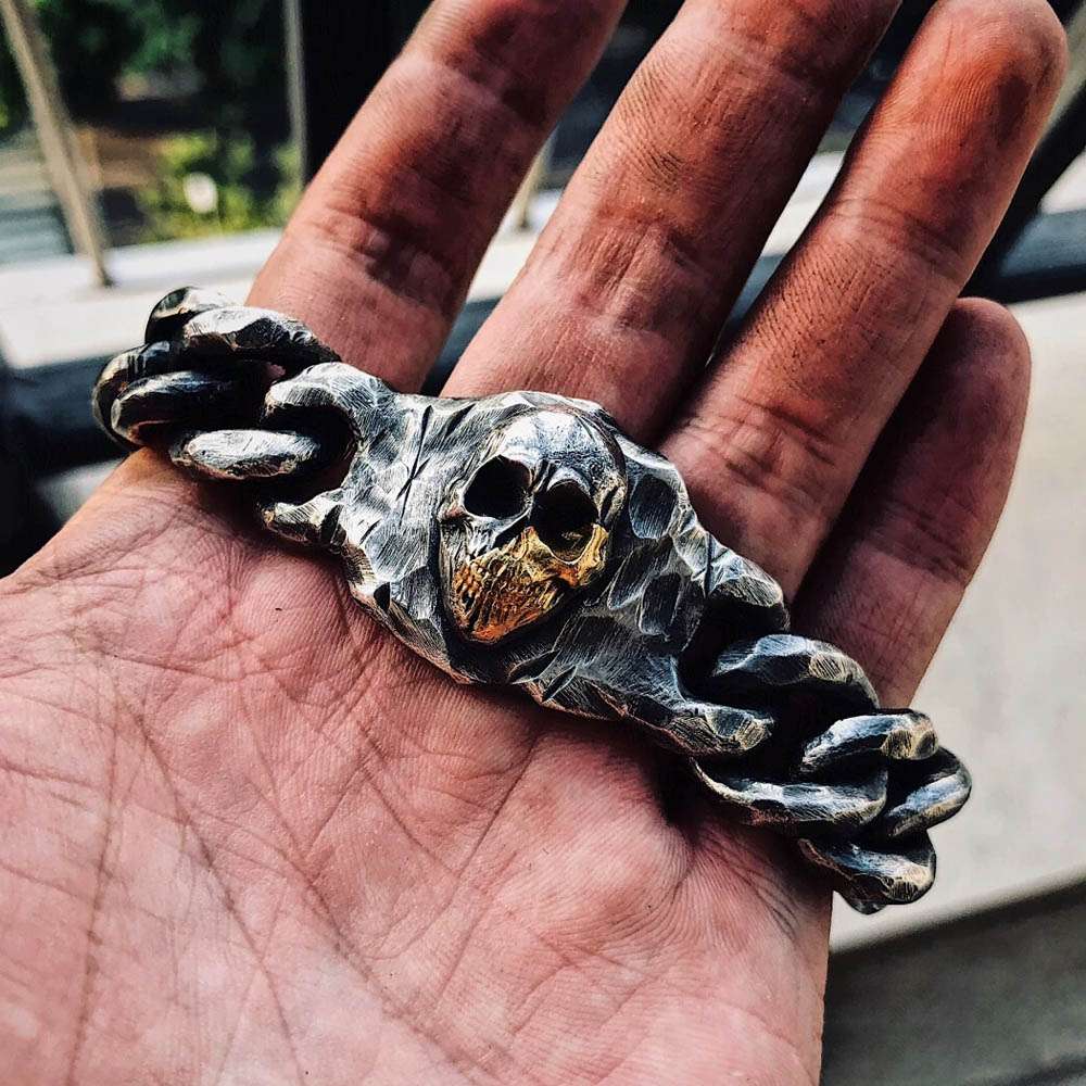 Mens Skull Bracelet is Ultimate Accessory for Bold Style - Image 8