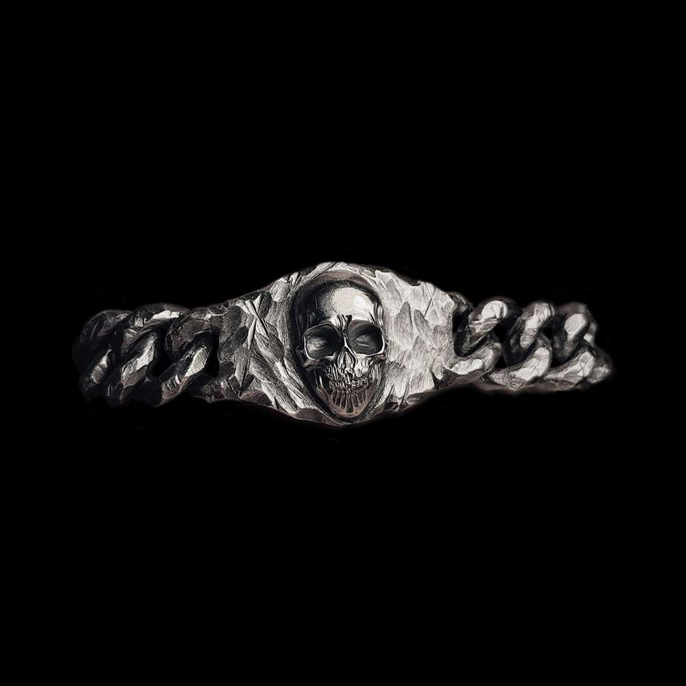 Mens Skull Bracelet is Ultimate Accessory for Bold Style - Image 2