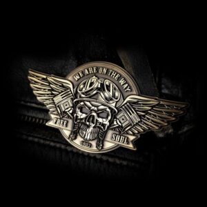 Three-dimensional skull metal car badge
