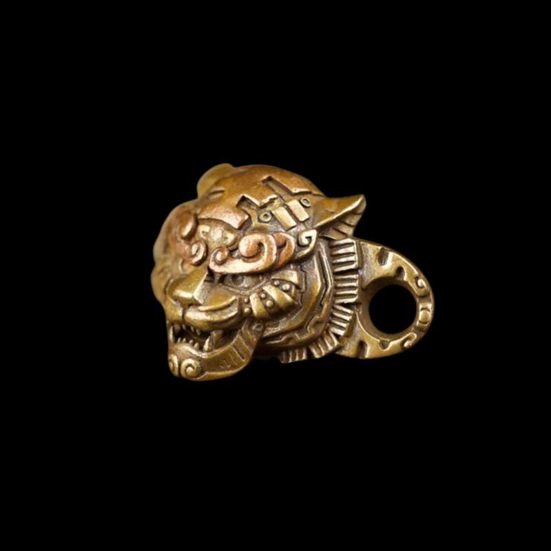 Tiger Beast King Buckle - Brass Accessory for Men - Image 2