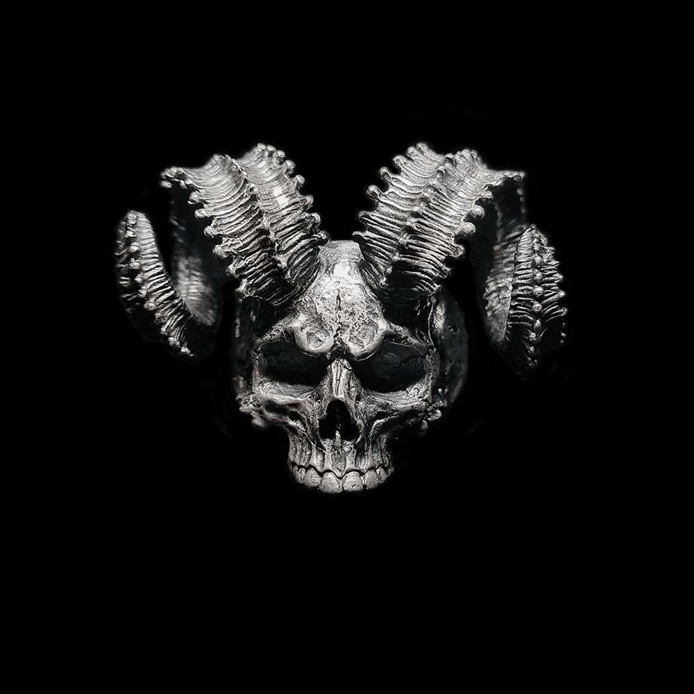 Chunky Silver Skull Ring A Symbol of Confidence and Dominance - Image 2