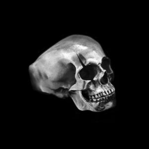Scarred Skull Ring - 925 Silver Gothic Ring for Men