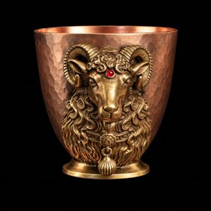 Ram-head copper mini cup, Classic option with pale-gold hanging bead on black background