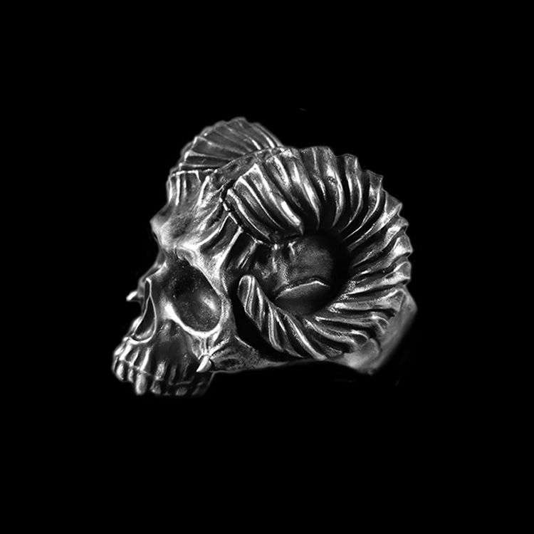 Son of Satan skull ring 925 Sterling silver Horns of sheep Devil No jaw skull rings SSJ172