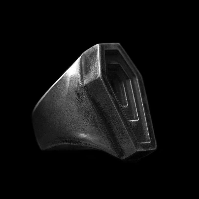 Wear Coffin ring courageously confront the inevitability of death