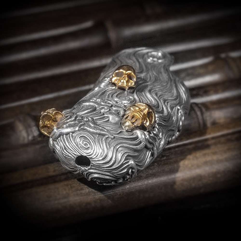 Skull Silver & Brass BIC Lighter Case - Hand Engraved Cover