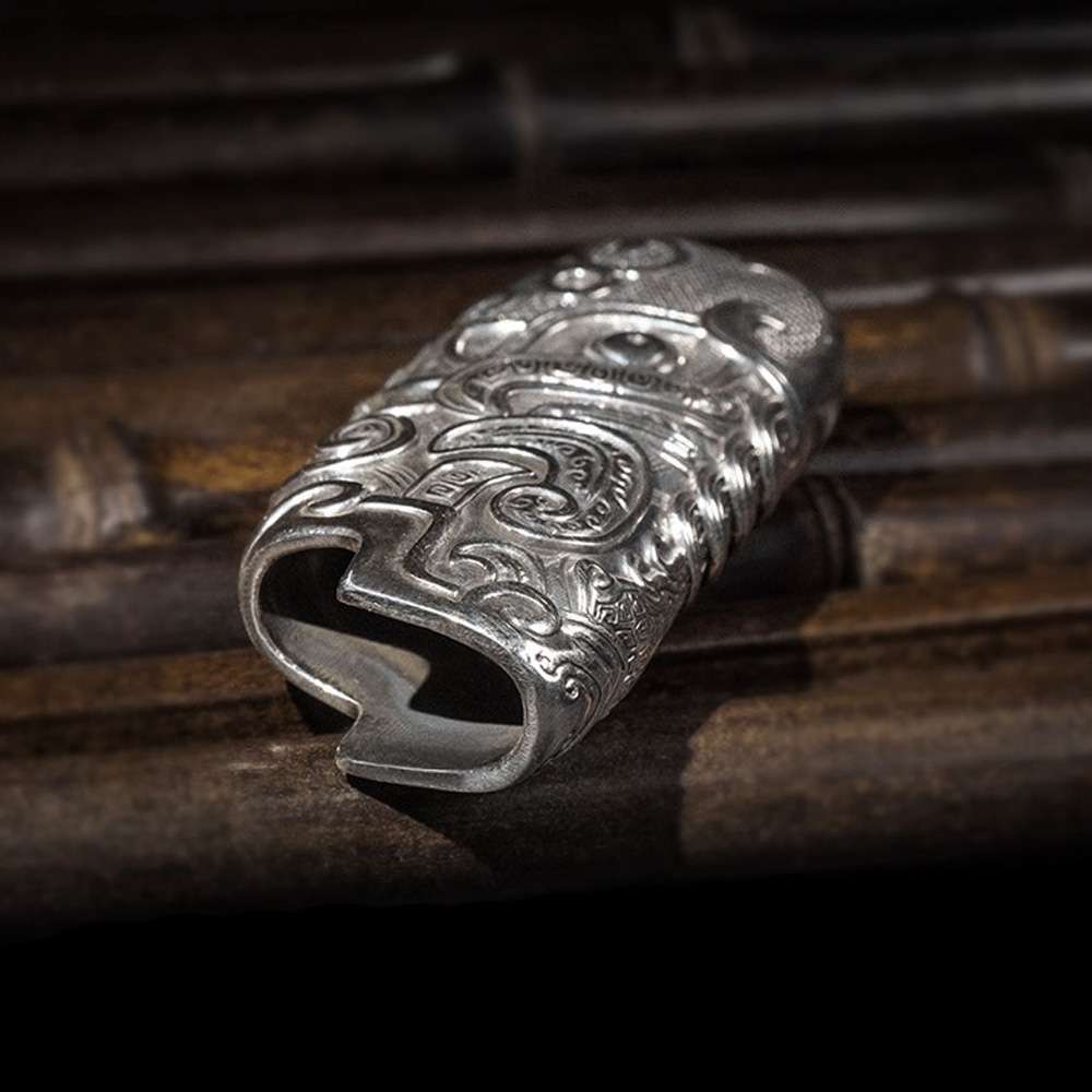 Taotie Flame Lighter Case for BIC J5 – 925 Silver Engraved Gothic Lighter Sleeve