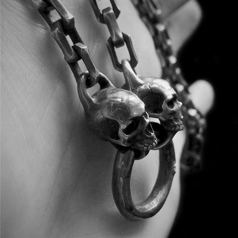Skull edges corners necklace is embracing a timeless piece of art