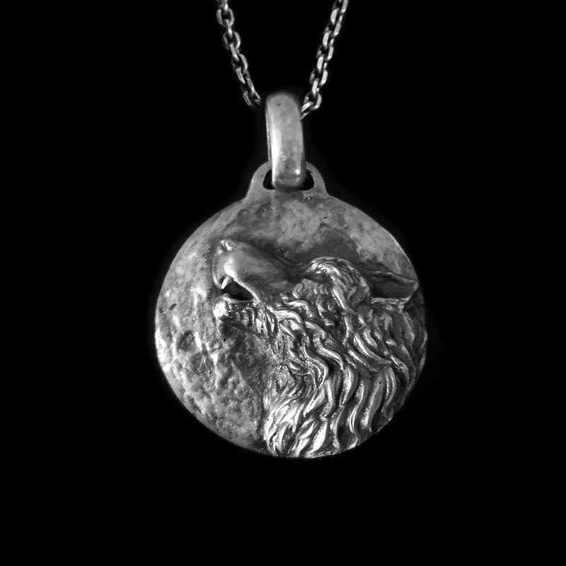 Wolf head Pendant 925 Silver Full moon night wolf howling Pendant SSP181