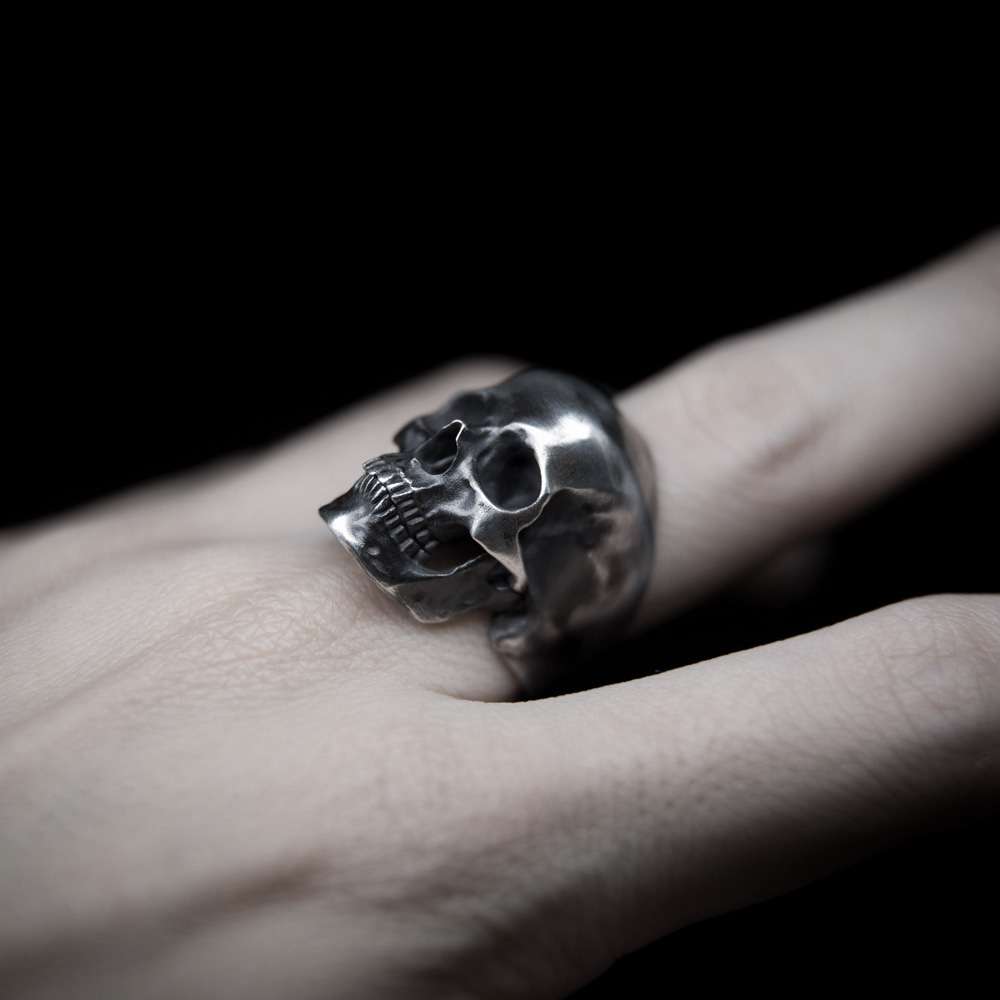 Allure of Silver Men's Skull Rings Bold Fashion Statement