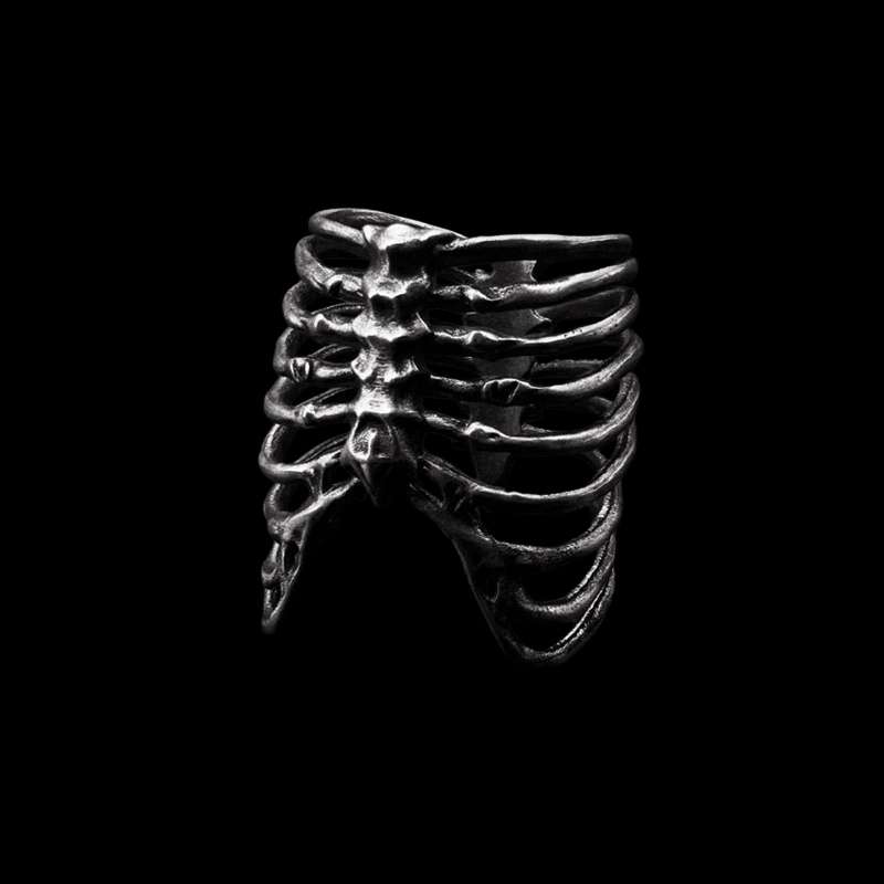 Sternum Ring is Unique and Artistic Masterpiece in the Realm of Skeleton Rings